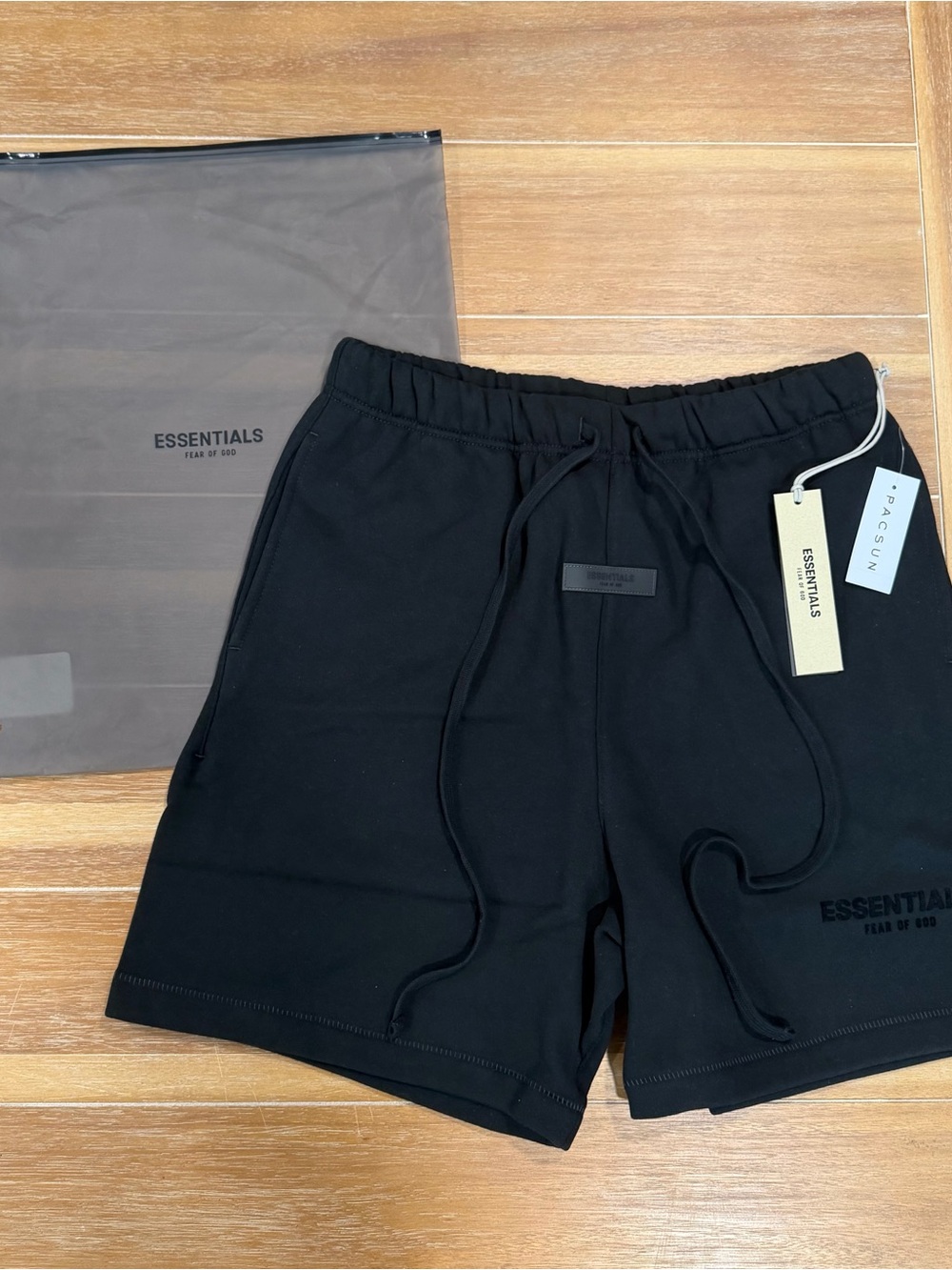 ESSENTIALS Men’s Stretch limo Shorts